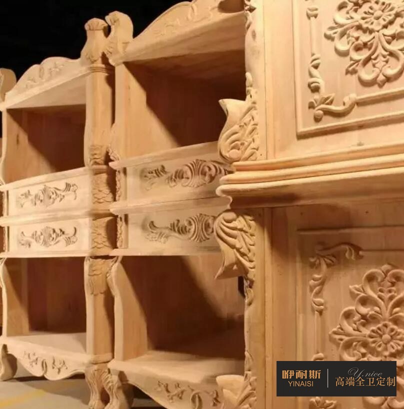 第十一步：木磨。把木頭表面的毛刺打磨掉，有小坑挖或黑疤的地方挖掉后填補起來、并打磨光滑。